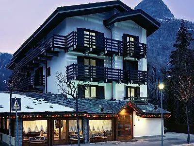 Hotel Les Jumeaux