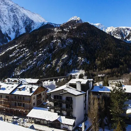 Hotel Les Jumeaux 4*