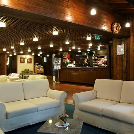 Otel Les Jumeaux Courmayeur