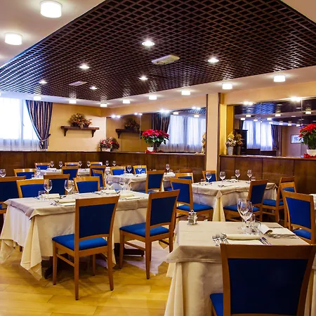 Otel Les Jumeaux Courmayeur