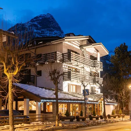 Les Jumeaux Otel Courmayeur
