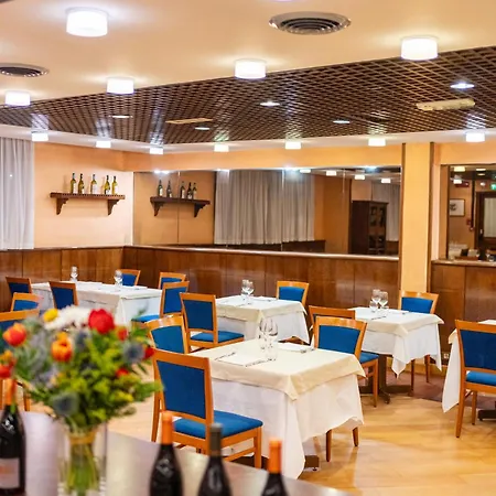 Les Jumeaux Otel Courmayeur