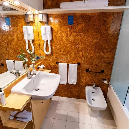 Les Jumeaux Otel 3*