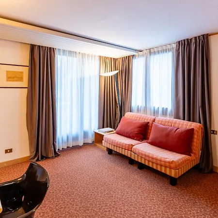 Otel Les Jumeaux 3*