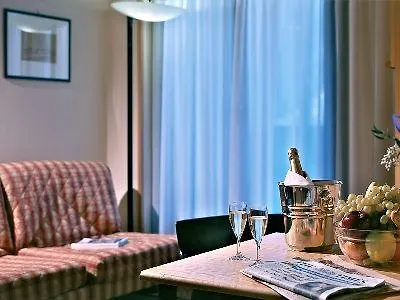 레 주미유 쿠르마외르 호텔 쿠르마예