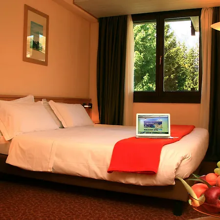 Les Jumeaux Hotel 4*