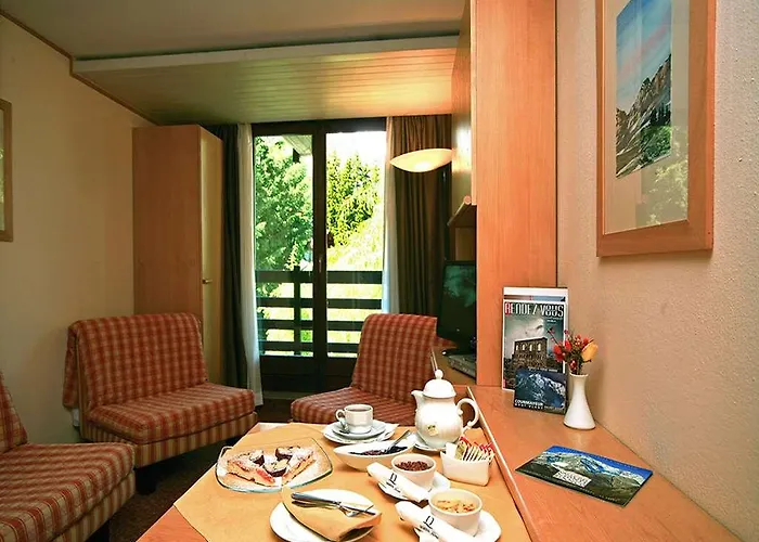 Отель Les Jumeaux