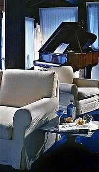 Отель Les Jumeaux