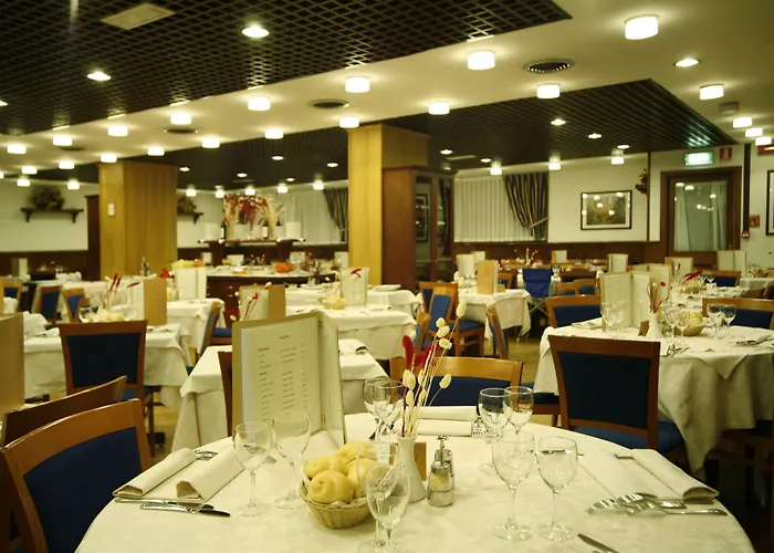 Hotel Les Jumeaux 3*